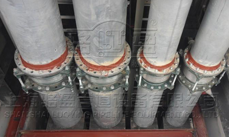 波紋<a href=http://www.kk616.com target=_blank class=infotextkey>補(bǔ)償器</a>安裝現(xiàn)場(chǎng)圖