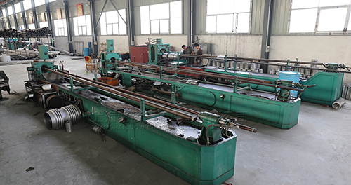 <a href=http://www.kk616.com target=_blank class=infotextkey>波紋補(bǔ)償器</a>生產(chǎn)現(xiàn)場