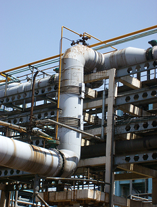 四川省阿壩阿壩縣雙鉸鏈橫向<a href=http://www.kk616.com target=_blank class=infotextkey>補(bǔ)償器</a>安裝現(xiàn)場